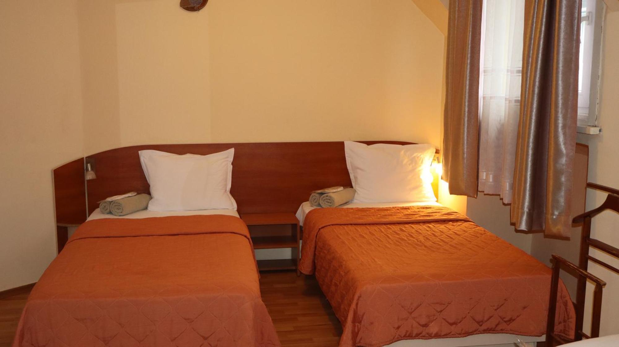 Hotel Palitra Βάρνα Εξωτερικό φωτογραφία