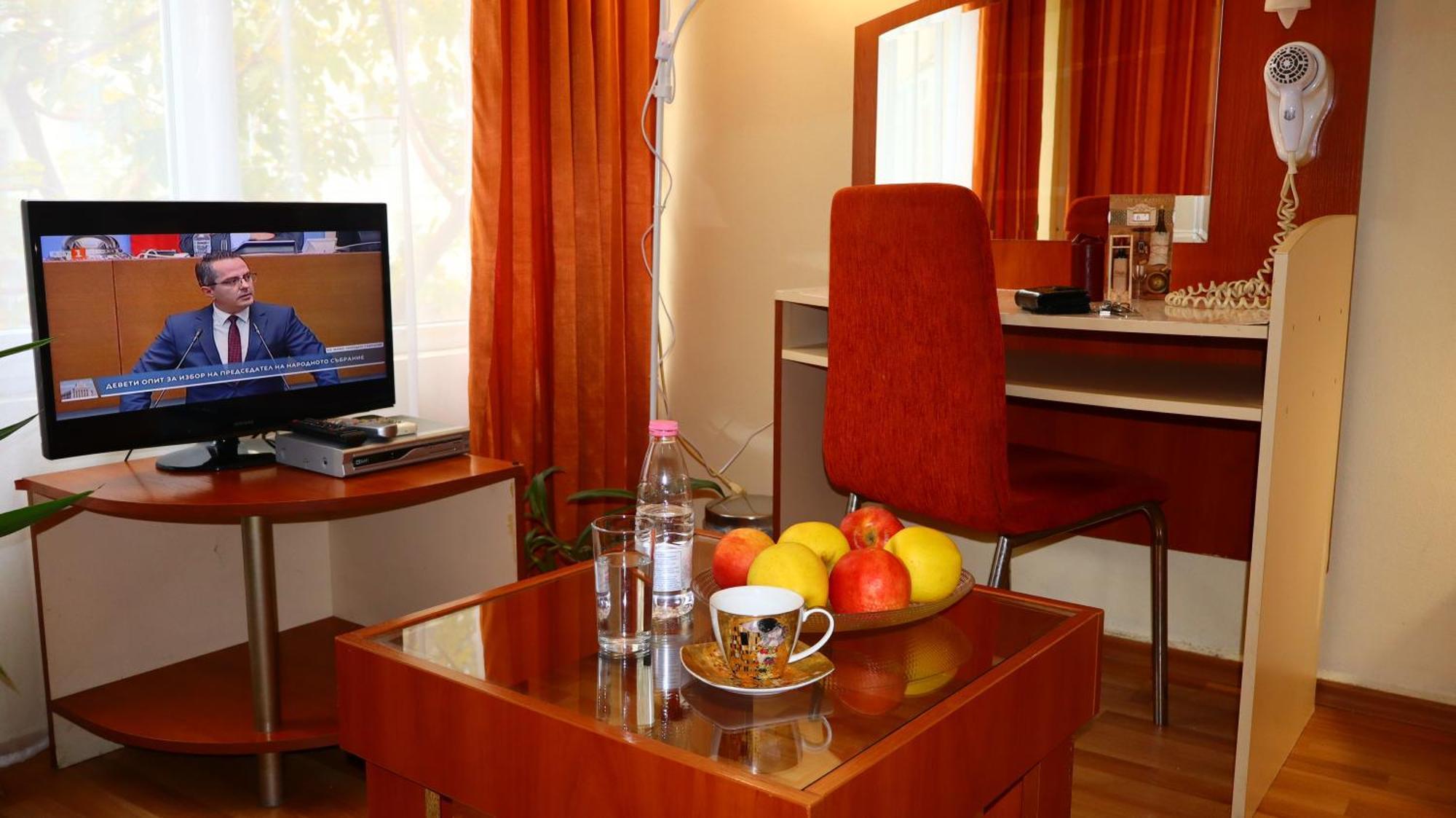Hotel Palitra Βάρνα Εξωτερικό φωτογραφία