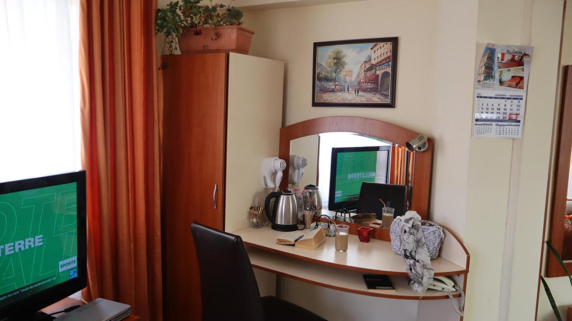 Hotel Palitra Βάρνα Εξωτερικό φωτογραφία