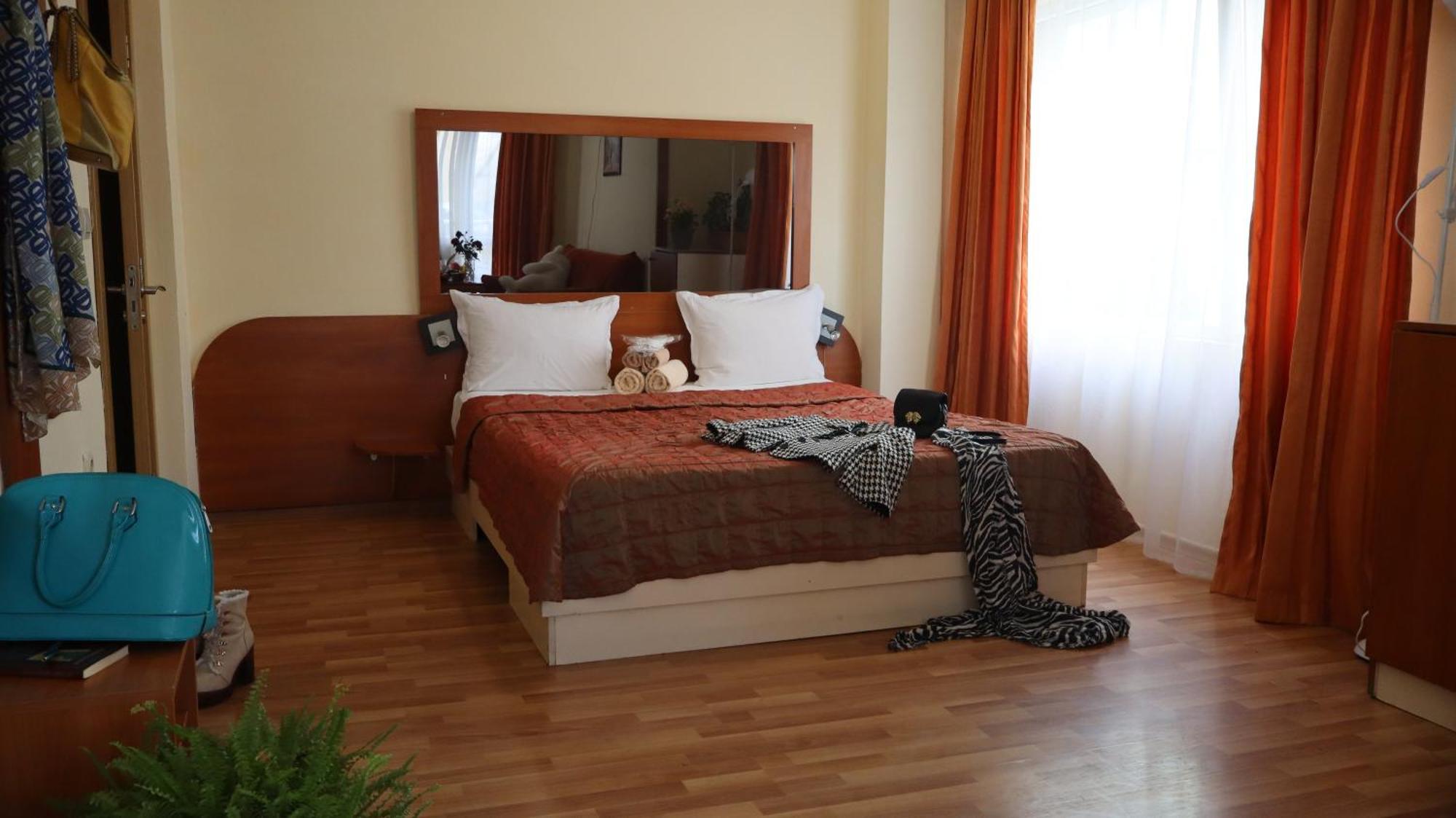Hotel Palitra Βάρνα Εξωτερικό φωτογραφία